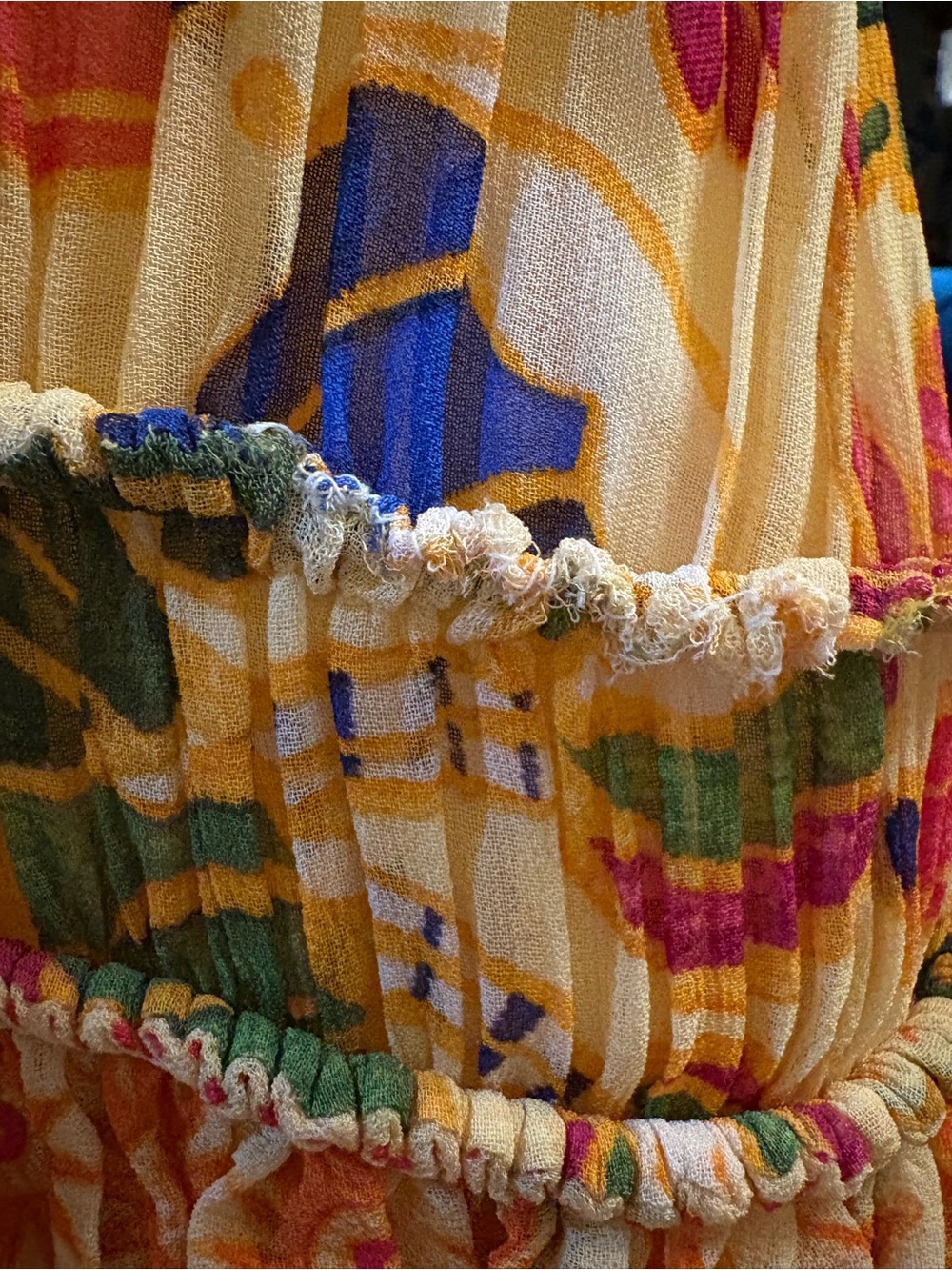 FARM RIO Tropical Print V-Neck Maxi Dress in Yellow - Picture 9 of 12